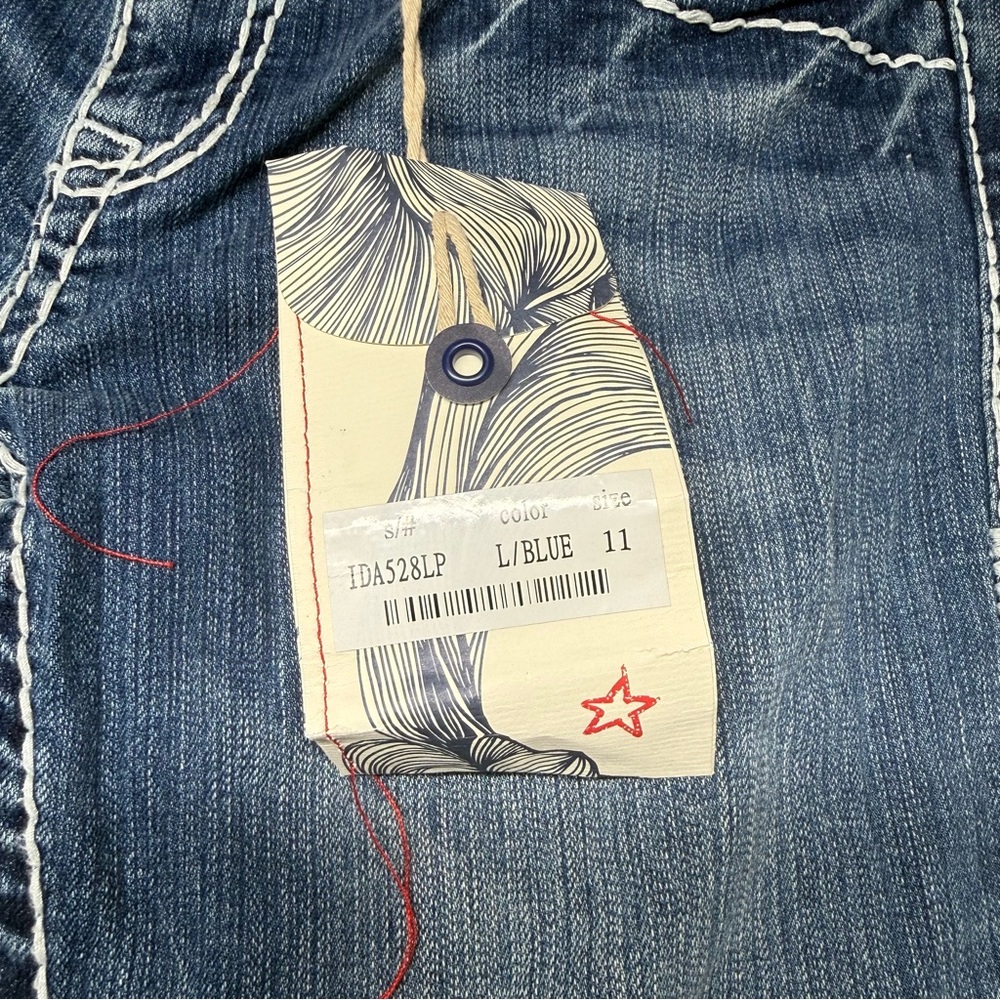 NWT Women’s LA Idol Dark Blue Wash Bootcut Jeans Embellished Pockets Sz 11x33 - Picture 4 of 9